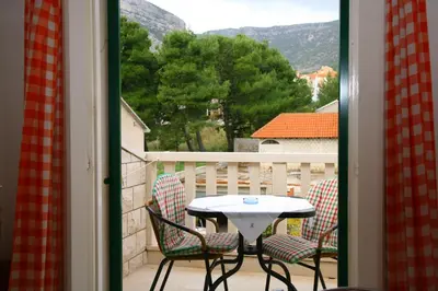 Pogled na planine ili pogled na planine iz apartmana