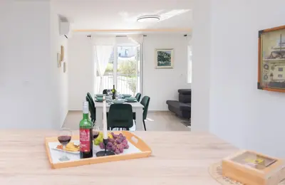 Hrana u apartmanu ili u blizini