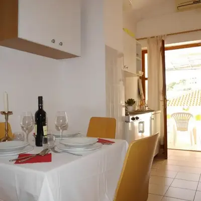 Apartment in Dugi Rat with sea view