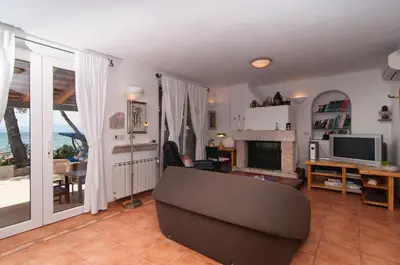 TV i/ili zabavni centar u objektu Villa Sea Mill
