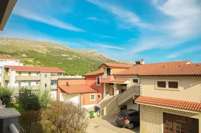 Pogled na planine ili pogled na planine iz apartmana