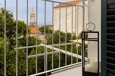 Balkon ili terasa u objektu JesLiving Hvar - 2 Bedroom Elegant Apartment with Sea View in Historic Center of Hvar Town