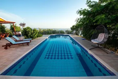 Bazen u objektu Villa Aquarius, Podstrana, Croatia ili u blizini