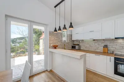 Kuhinja ili čajna kuhinja u objektu Apartments Jadranka