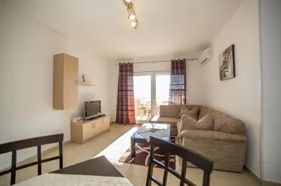 TV i/ili zabavni centar u objektu Apartments Kati