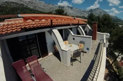 Pogled na planine ili pogled na planine iz apartmana