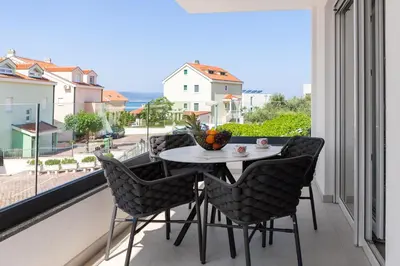 Balkon ili terasa u objektu A&D Deluxe apartments Dani with swimming pool