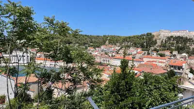 Pogled na planine ili pogled na planine iz apartmana