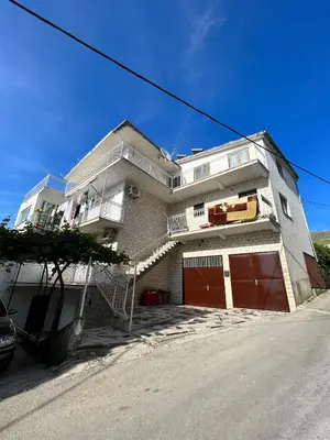 Zgrada u kojoj se nalazi apartman