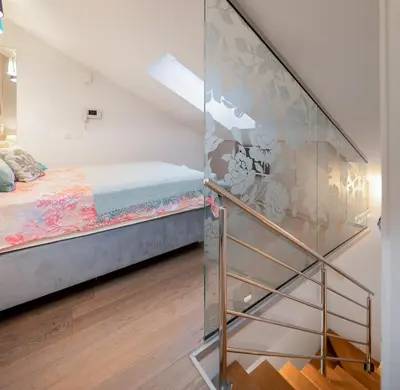 Krevet ili kreveti u jedinici u objektu Sara - Luxurious sea view apartment with garage