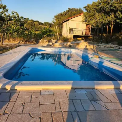 Bazen u objektu House Sunset view ili u blizini