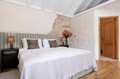 Krevet ili kreveti u jedinici u objektu Villa Hedera - beautiful stone house Hvar