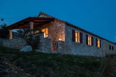 Zgrada u kojoj se nalazi apartman