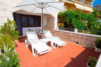 Vrt u objektu Apartments and Rooms Hope