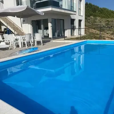 APARTMAN U PRIZEMLJU S 2 SOBE
