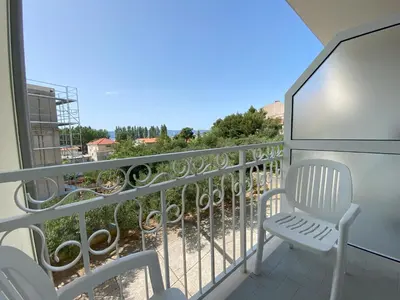 Balkon ili terasa u objektu Apartments Rubic Omis- 230m from sandy beach