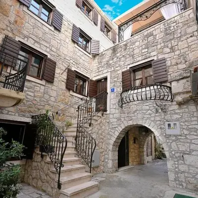 Stone House Srida