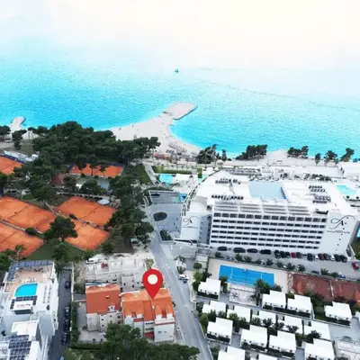 Luxury apartment 'On The Beach'