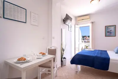 Krevet ili kreveti u jedinici u objektu Apartments ''Three Sisters'' - ZF Hvar