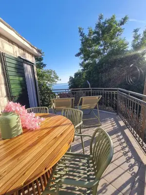 Balkon ili terasa u objektu Sea view stone house Donkey