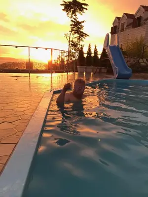 Bazen u objektu Villa Monica ili u blizini