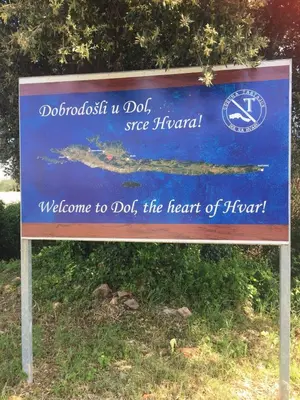 Certifikat, nagrada, logo ili neki drugi dokument izložen u objektu Holiday Home Antonija
