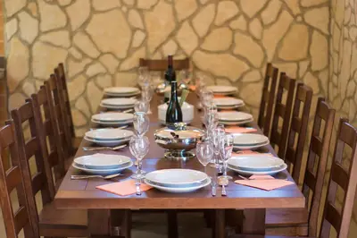 Restoran ili neka druga zalogajnica u objektu Villa Ivas