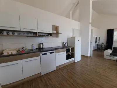 Kuhinja ili čajna kuhinja u objektu Apartmani Zen