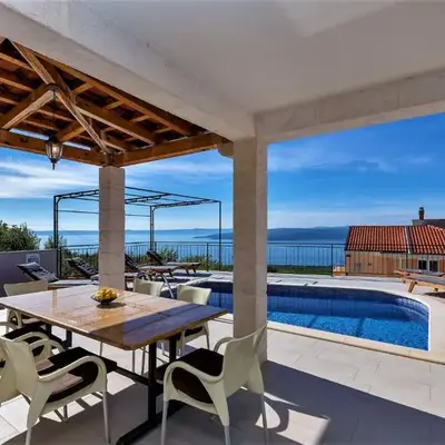 Villa Magico with pool and fantastic seaview