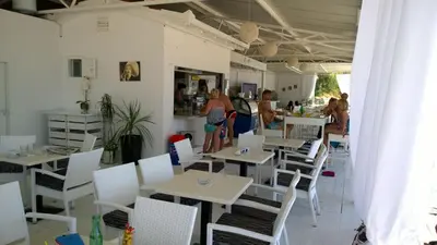 Restoran ili neka druga zalogajnica u objektu Nina Apartments