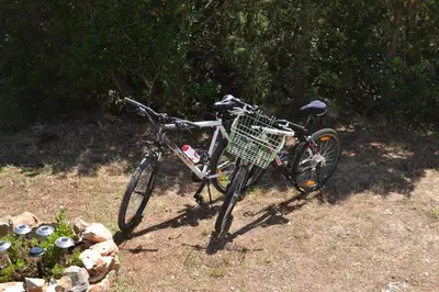 Vožnja biciklom pokraj objekta Apartment Hvar Bike ili u blizini