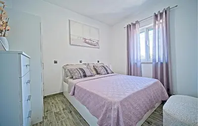 Krevet ili kreveti u jedinici u objektu Beautiful Home In Pucisca - Praznica