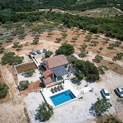 Beautiful Home In Pucisca - Praznica