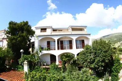 Pogled na planine ili pogled na planine iz apartmana