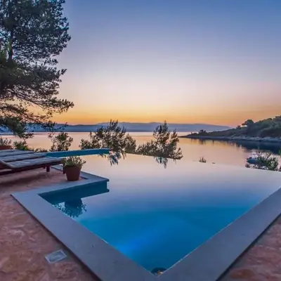 Villa Aqua