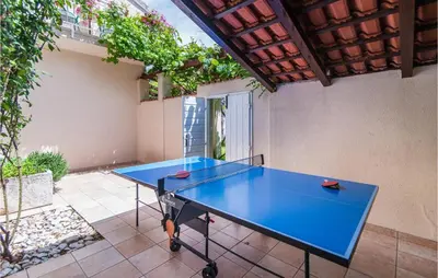 Stolni tenis u objektu Villa Mirca ili u blizini