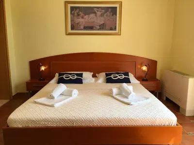 Krevet ili kreveti u jedinici u objektu Apartments Villa Jadranka Adults only