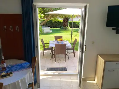 TV i/ili zabavni centar u objektu Apartments Villa Jadranka Adults only