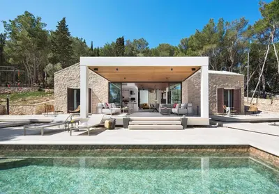 Bazen u objektu Wonderful Brac Villa 4 Bedrooms Villa Sea Gem Private Infinity Pool ili u blizini
