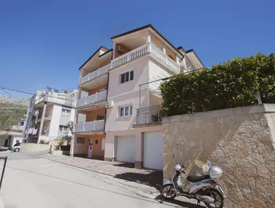 Zgrada u kojoj se nalazi apartman