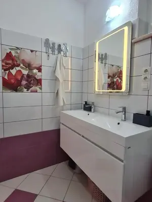 Kupaonica u objektu Luxury apartman Ani Sutivan Brač s bazenom i jacuzzijem