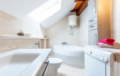 Kupaonica u objektu Holiday Home Podstrana 5