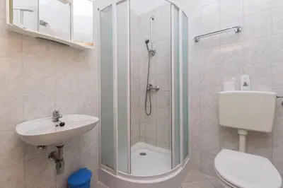 Kupaonica u objektu Apartments Jerka