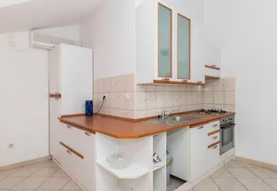 Kuhinja ili čajna kuhinja u objektu Apartments Jerka