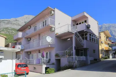 Pogled na planine ili pogled na planine iz apartmana