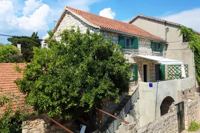 Zgrada u kojoj se nalazi apartman
