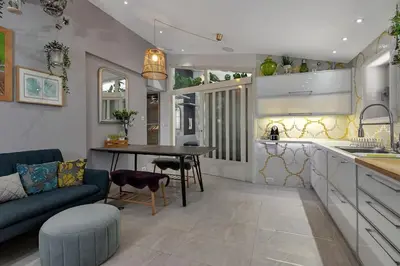 Kuhinja ili čajna kuhinja u objektu 2 Bedroom Apartment 'Marley'