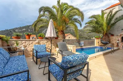 Bazen u objektu Villa Capitis in the Centre- Luxury Apartment with Swimming Pool ili u blizini