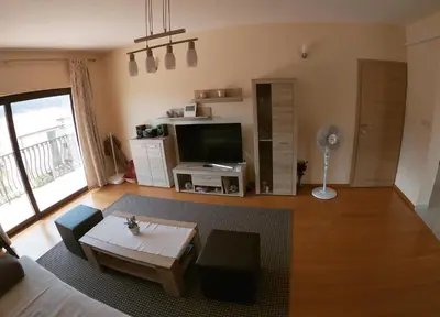 TV i/ili zabavni centar u objektu Apartmani Roić