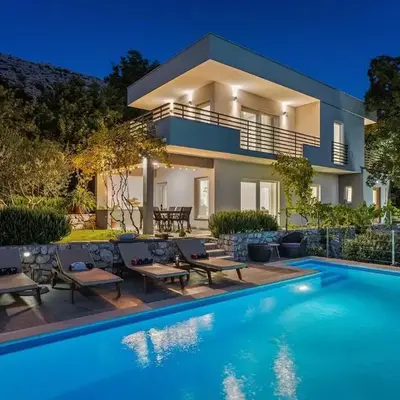 Villa UP with panoramic views of picturesque landscape and sea